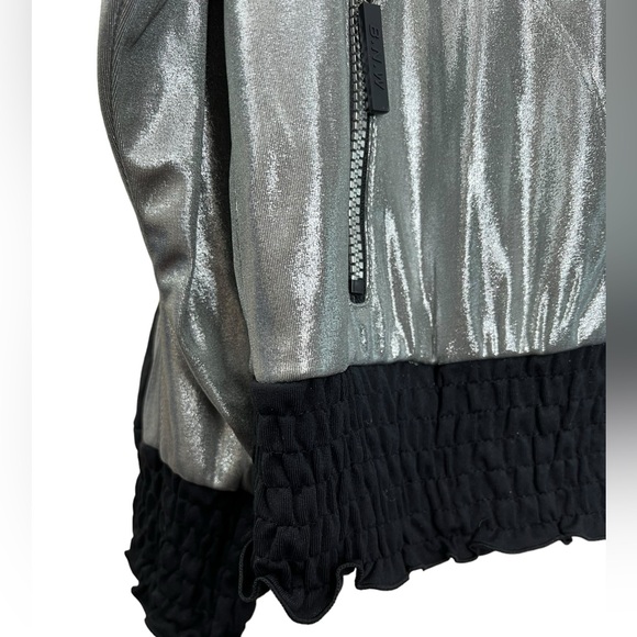 💥2/$15 BNW Weekend metallic silver bomber style light jacket black trim sz 16 - Picture 5 of 12